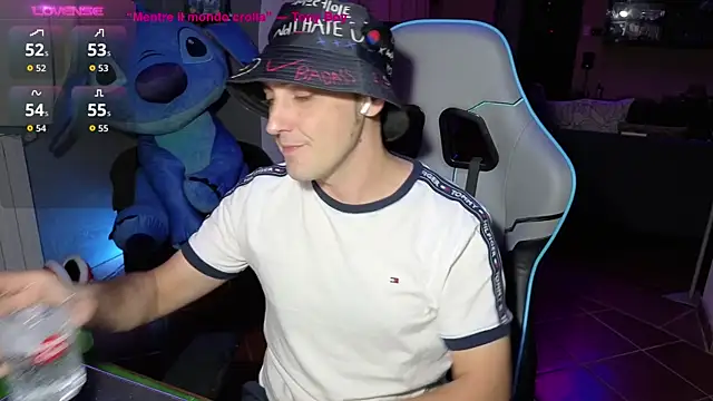 Snapshot of Gil_gamesh90 chatting on 09/12/25, 07:03 Gil gamesh90 online show from 09/12/25, 07:03