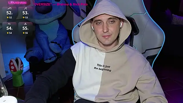 Snapshot of Gil_gamesh90 chatting on 10/08/25, 04:59 Gil gamesh90 online show from 10/08/25, 04:59