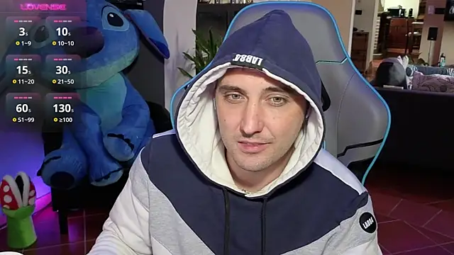 Snapshot of Gil_gamesh90 chatting on 11/25/25, 10:59 Gil gamesh90 online show from 11/25/25, 10:59