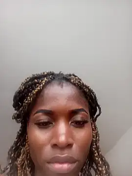 givana love online show from 12/13/24, 10:02