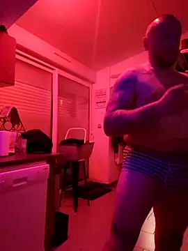 RomWoolf online show from 04/03/26, 11:47