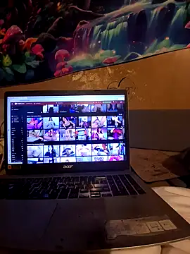 nuttinbuttcock69 online show from 05/13/26, 06:05