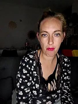 leplaisirdudesir online show from 11/13/25, 09:14