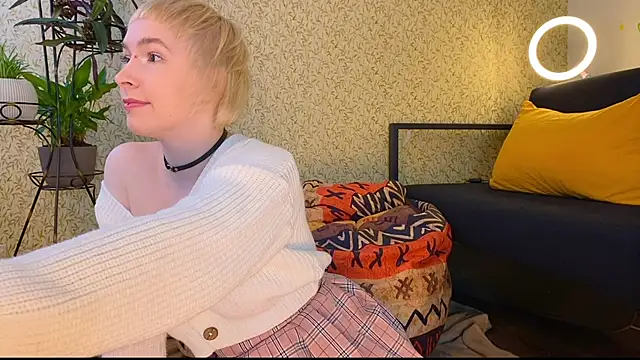 EmmyAmbros online show from 02/09/25, 09:47