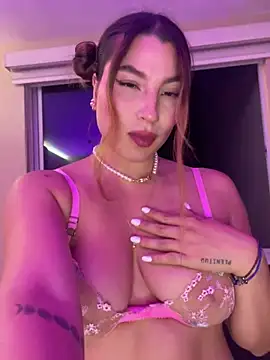 Snapshot of SaharaRush_ chatting on 01/24/25, 02:28 SaharaRush online show from 01/24/25, 02:28