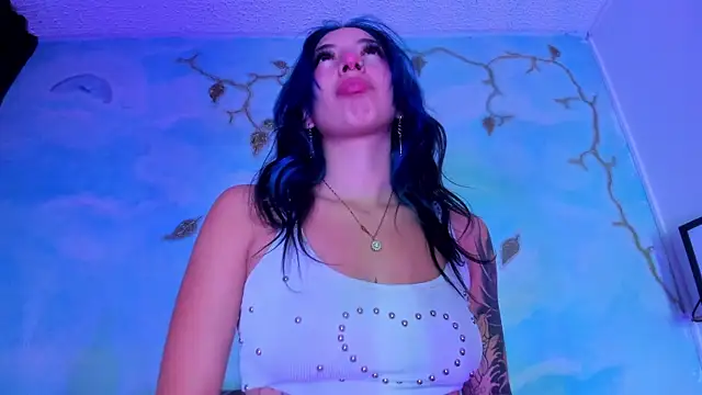 SaturnooStonee online show from 04/01/26, 01:39