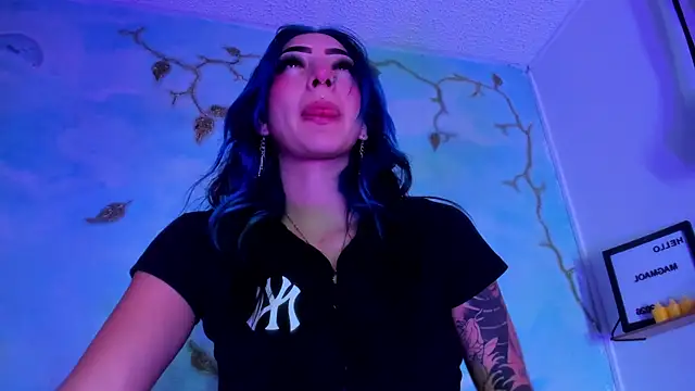 SaturnooStonee online show from 04/02/26, 02:31