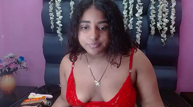 Snapshot of Sofia_Hernandez_ chatting on 03/16/25, 06:20 Sofia Hernandez online show from 03/16/25, 06:20