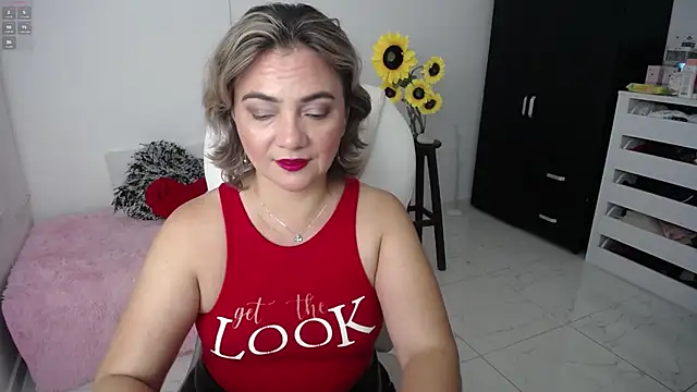 ana milf online show from 02/14/25, 11:10