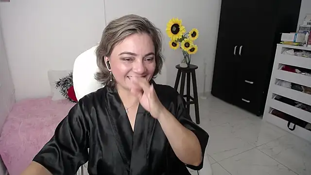 ana milf online show from 02/22/25, 10:51