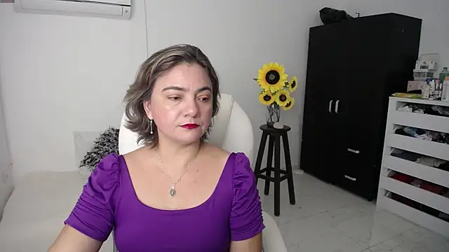 ana milf online show from 03/07/25, 12:01