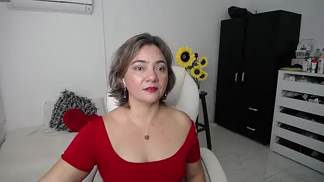ana milf online show from 03/11/25, 03:02