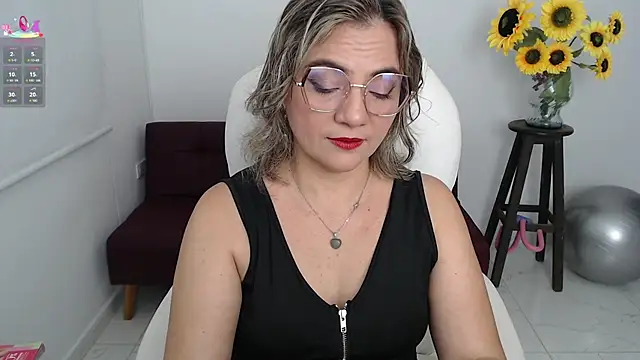ana milf online show from 09/14/25, 01:43