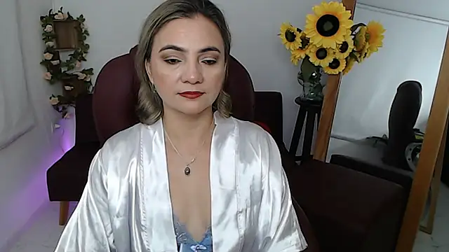 ana milf online show from 07/04/26, 02:12