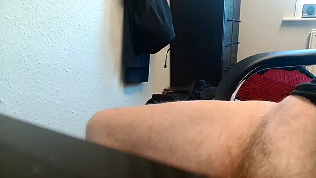 Snapshot of toptugger chatting on 01/09/25, 11:36 toptugger online show from 01/09/25, 11:36