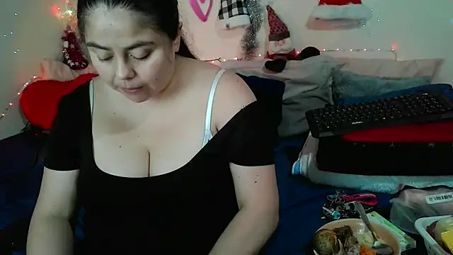 Snapshot of celestehot707rs chatting on 12/17/25, 05:13 celestehot707rs online show from 12/17/25, 05:13