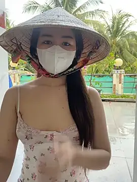 BabyThree  online show from 02/19/25, 08:44