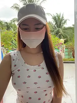 BabyThree  online show from 09/09/25, 08:47