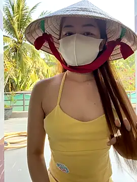 BabyThree  online show from 12/19/25, 07:59