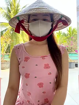 BabyThree  online show from 01/16/26, 08:51