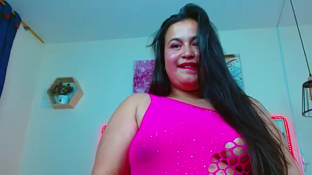 Snapshot of mia_xx1 chatting on 01/10/25, 02:35 mia xx1 online show from 01/10/25, 02:35