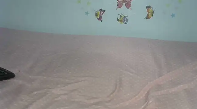 Snapshot of laetitia_ chatting on 03/01/25, 11:17 laetitia online show from 03/01/25, 11:17