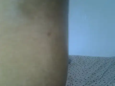 Snapshot of laetitia_ chatting on 09/24/25, 12:58 laetitia online show from 09/24/25, 12:58