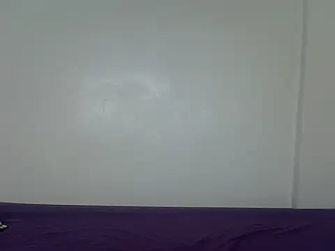 Snapshot of laetitia_ chatting on 10/19/25, 10:38 laetitia online show from 10/19/25, 10:38