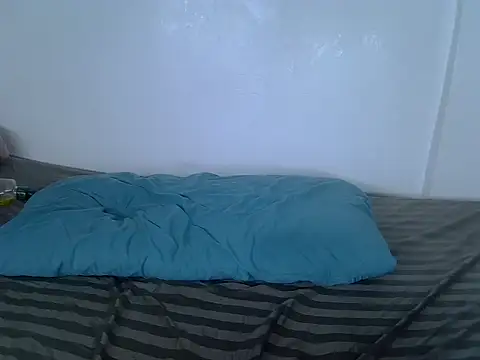 Snapshot of laetitia_ chatting on 11/05/25, 12:32 laetitia online show from 11/05/25, 12:32