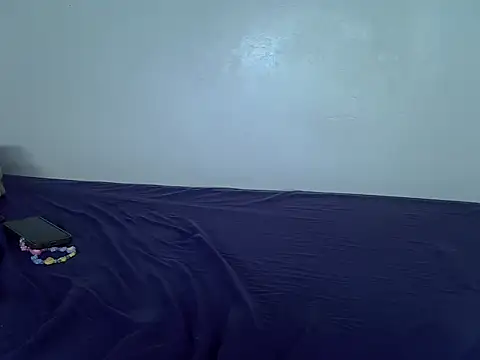 Snapshot of laetitia_ chatting on 11/26/25, 08:15 laetitia online show from 11/26/25, 08:15