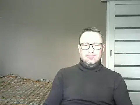 Snapshot of HarrySnake chatting on 02/12/25, 07:34 HarrySnake online show from 02/12/25, 07:34