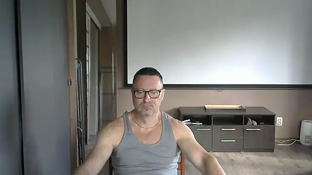 Snapshot of HarrySnake chatting on 09/12/25, 08:03 HarrySnake online show from 09/12/25, 08:03