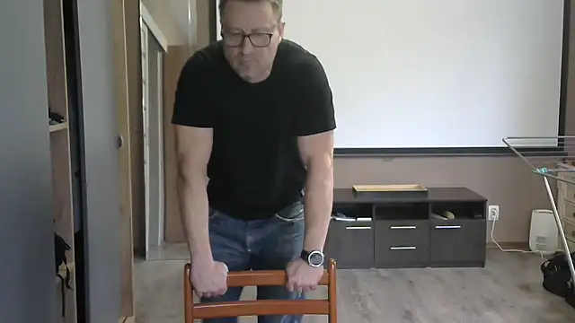 Snapshot of HarrySnake chatting on 11/08/25, 07:41 HarrySnake online show from 11/08/25, 07:41