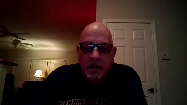 Snapshot of --JimmyJamzs-- chatting on 12/20/24, 09:54 --JimmyJamzs-- online show from 12/20/24, 09:54
