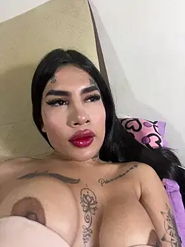 Snapshot of saragill323 chatting on 01/13/25, 11:27 saragill323 online show from 01/13/25, 11:27