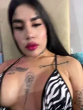 Snapshot of saragill323 chatting on 02/27/25, 08:20 saragill323 online show from 02/27/25, 08:20