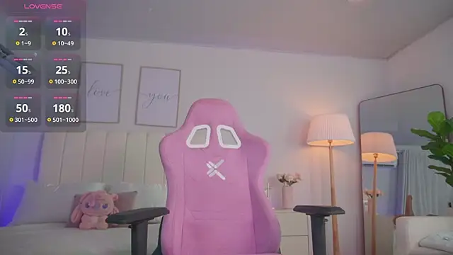 Cristall Bunny online show from 04/10/26, 12:05