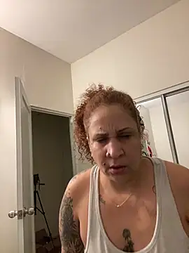 ladycreamypr2 online show from 02/25/26, 05:06