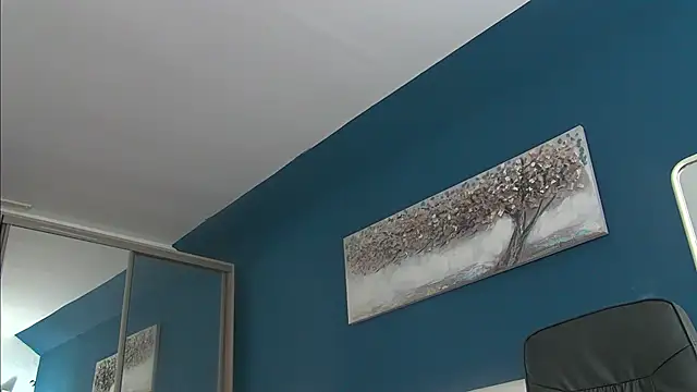 Yanira Muslim online show from 03/16/25, 08:43