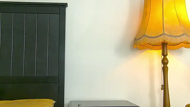 Yanira Muslim online show from 02/12/26, 05:13