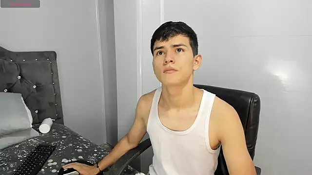 Snapshot of Jacobb_Lee chatting on 12/15/24, 06:26 Jacobb Lee online show from 12/15/24, 06:26