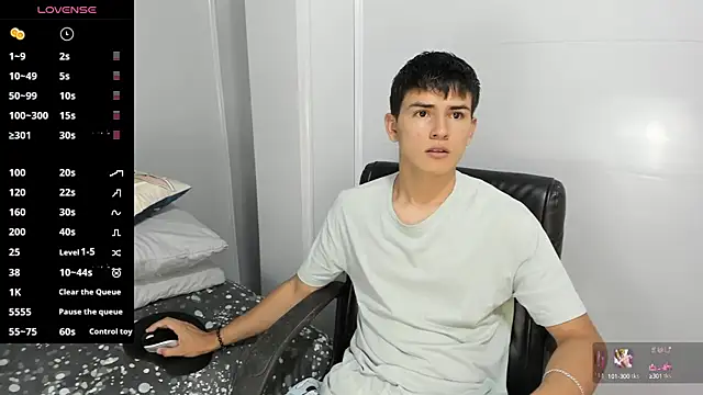 Snapshot of Jacobb_Lee chatting on 12/17/24, 09:05 Jacobb Lee online show from 12/17/24, 09:05