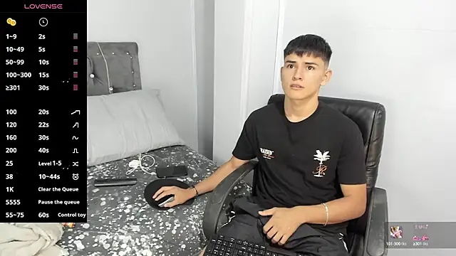 Snapshot of Jacobb_Lee chatting on 12/24/24, 06:28 Jacobb Lee online show from 12/24/24, 06:28