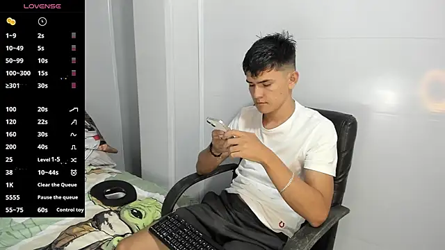 Snapshot of Jacobb_Lee chatting on 02/07/25, 07:49 Jacobb Lee online show from 02/07/25, 07:49