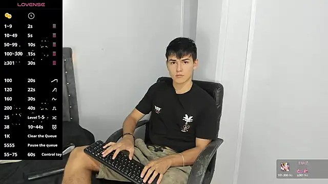 Snapshot of Jacobb_Lee chatting on 03/05/25, 08:32 Jacobb Lee online show from 03/05/25, 08:32