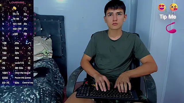 Snapshot of Jacobb_Lee chatting on 11/08/25, 08:51 Jacobb Lee online show from 11/08/25, 08:51