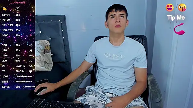 Snapshot of Jacobb_Lee chatting on 11/18/25, 08:02 Jacobb Lee online show from 11/18/25, 08:02