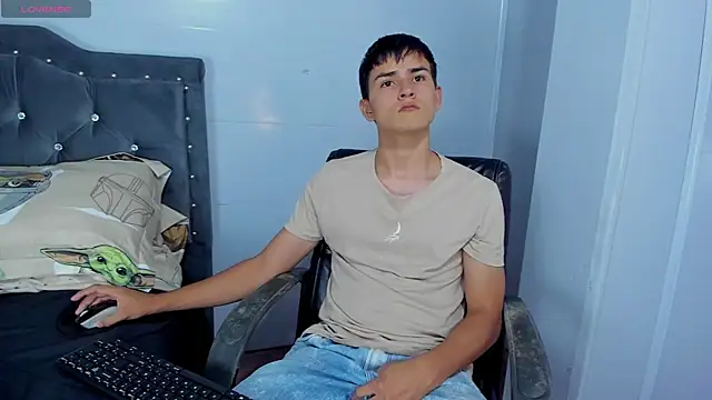 Snapshot of Jacobb_Lee chatting on 11/24/25, 08:19 Jacobb Lee online show from 11/24/25, 08:19