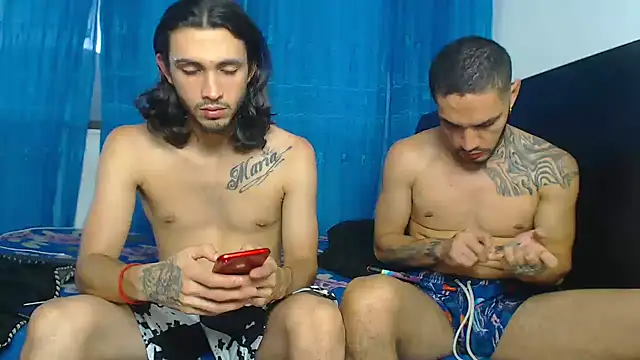 Snapshot of Hot_Sharks_ chatting on 10/26/25, 10:36 Hot Sharks online show from 10/26/25, 10:36