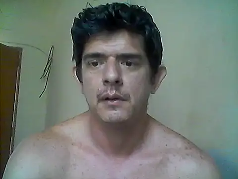 Snapshot of Marobronco chatting on 11/19/25, 03:34 Marobronco online show from 11/19/25, 03:34